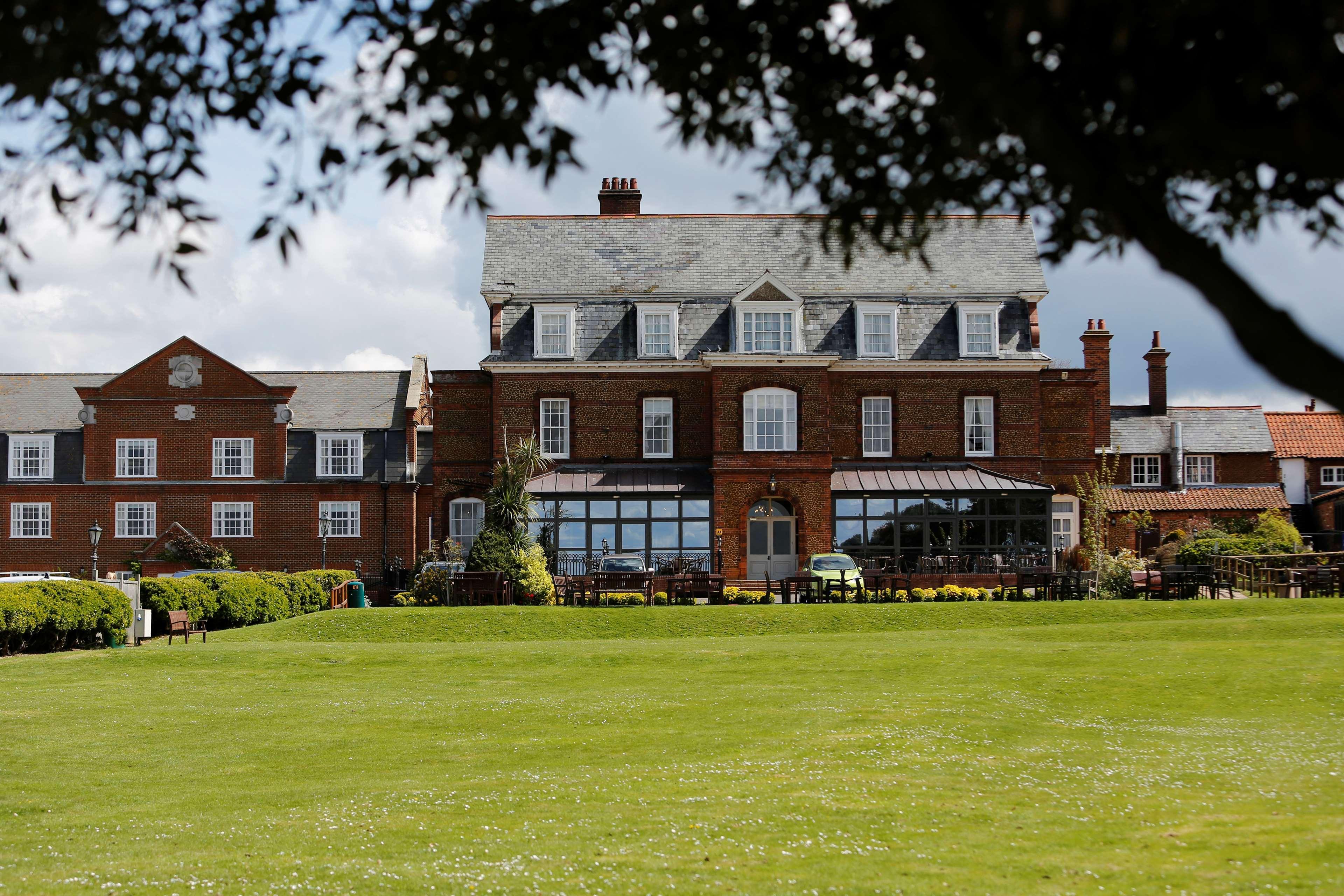 Old Hunstanton Le Strange Arms Hotel エクステリア 写真