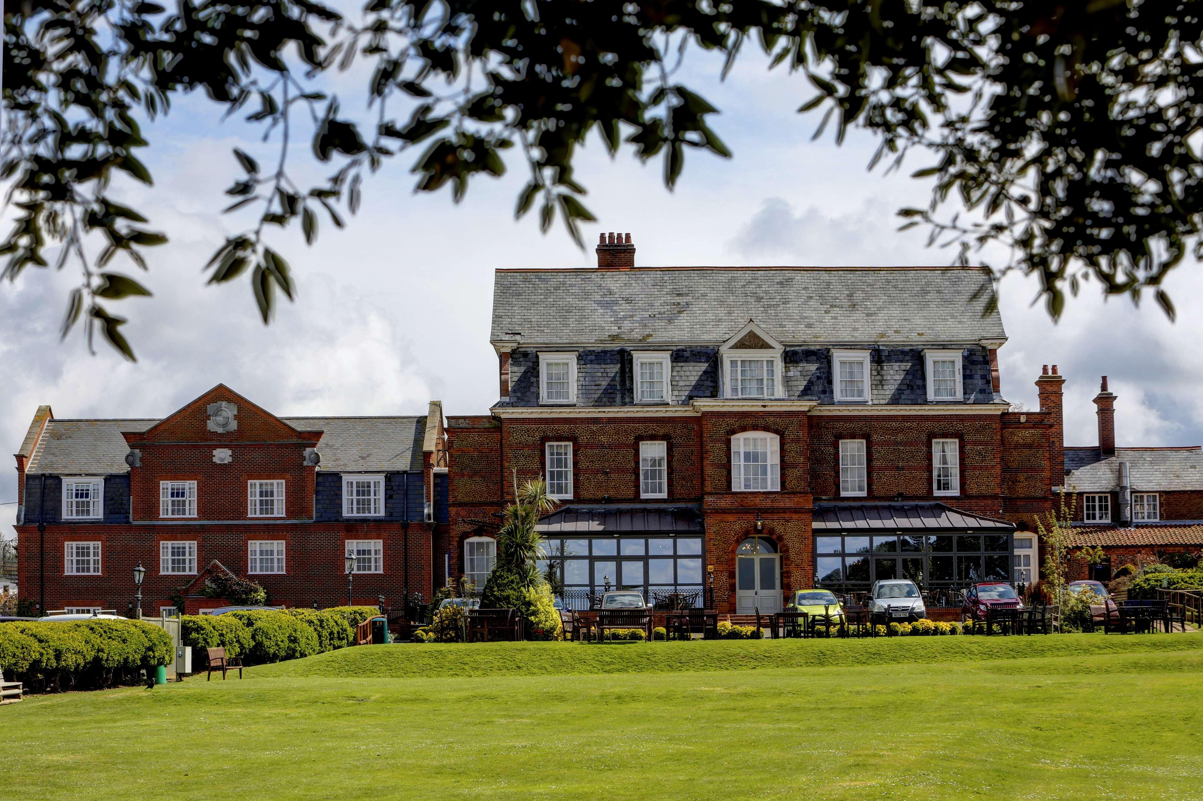 Old Hunstanton Le Strange Arms Hotel エクステリア 写真