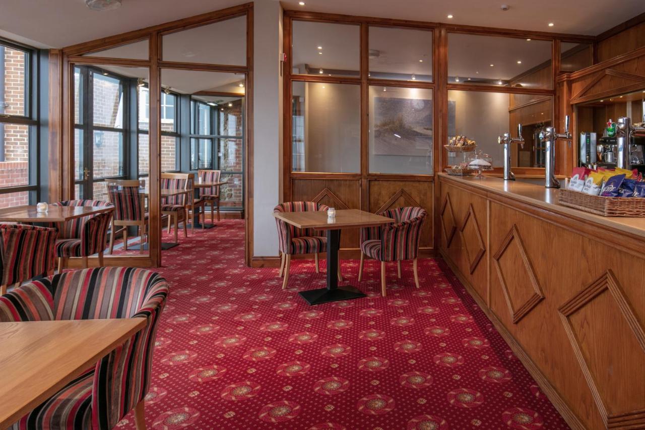 Old Hunstanton Le Strange Arms Hotel エクステリア 写真