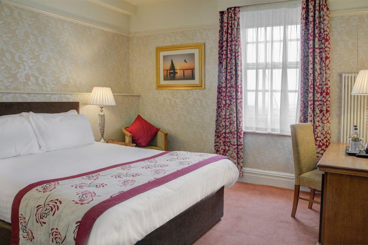 Old Hunstanton Le Strange Arms Hotel エクステリア 写真